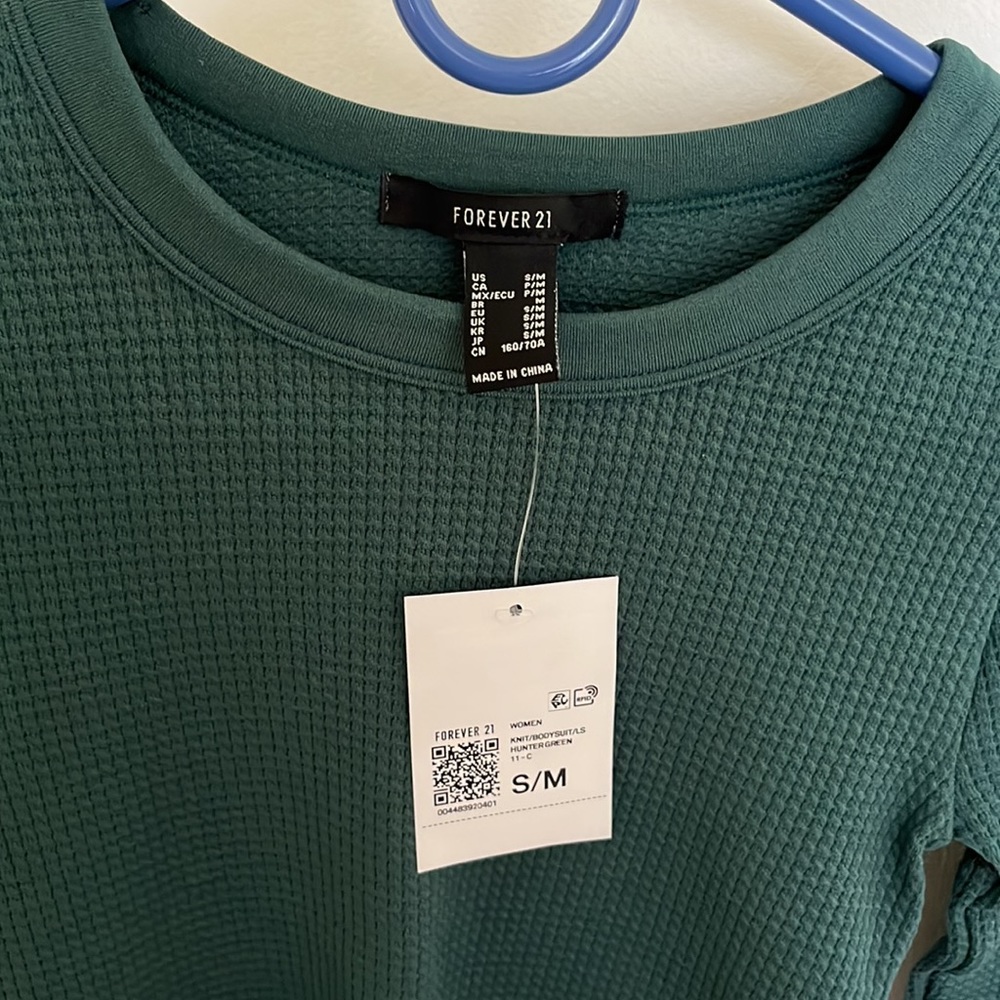 Green bodysuit from forever 21. - Picture 5 of 7